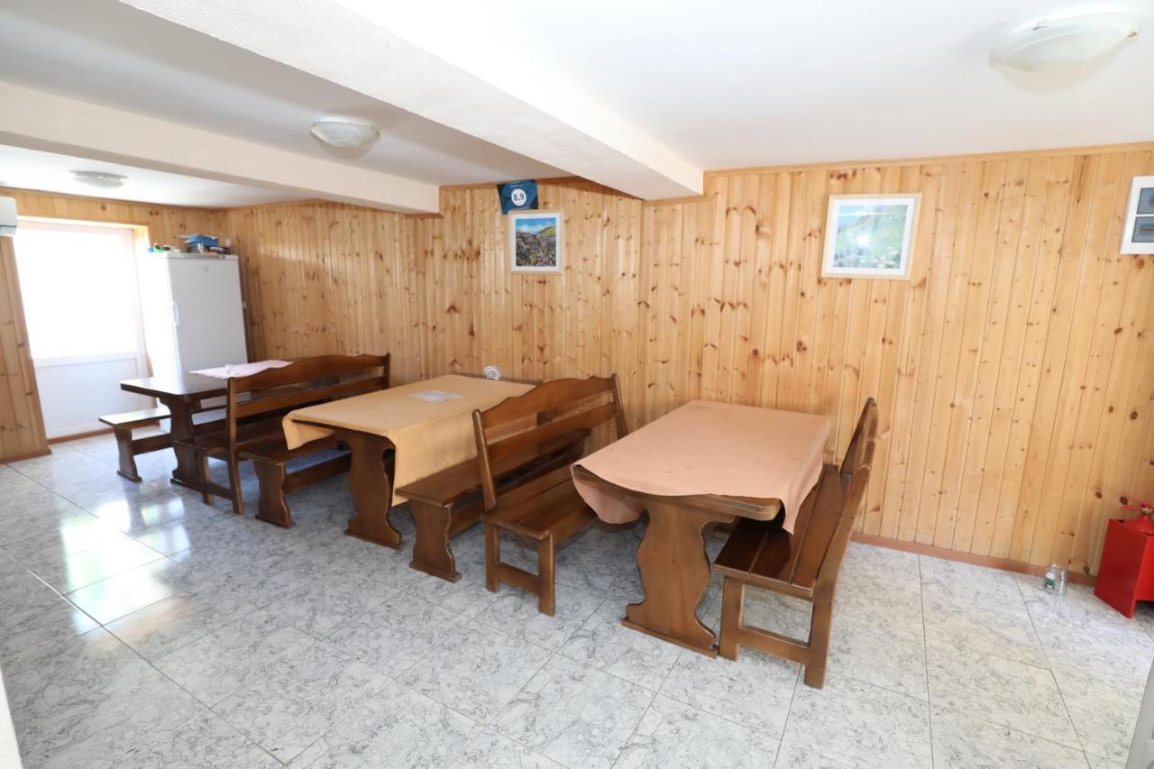 Rozalin Guest House 구다우타 외부 사진